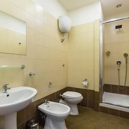 Bh Railway נאפולי